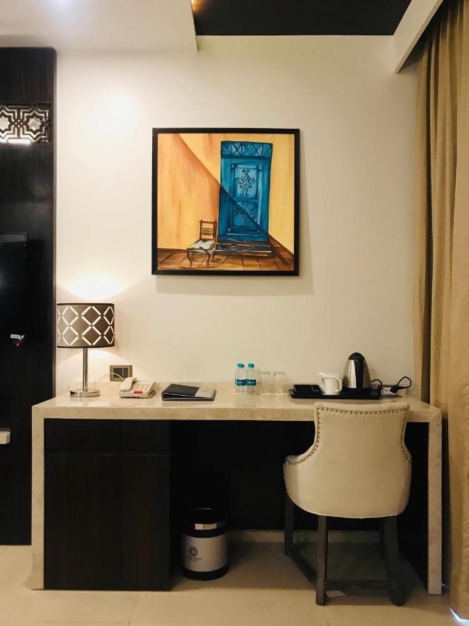 Silver Waves Resort & Spa - Daman Exterior foto