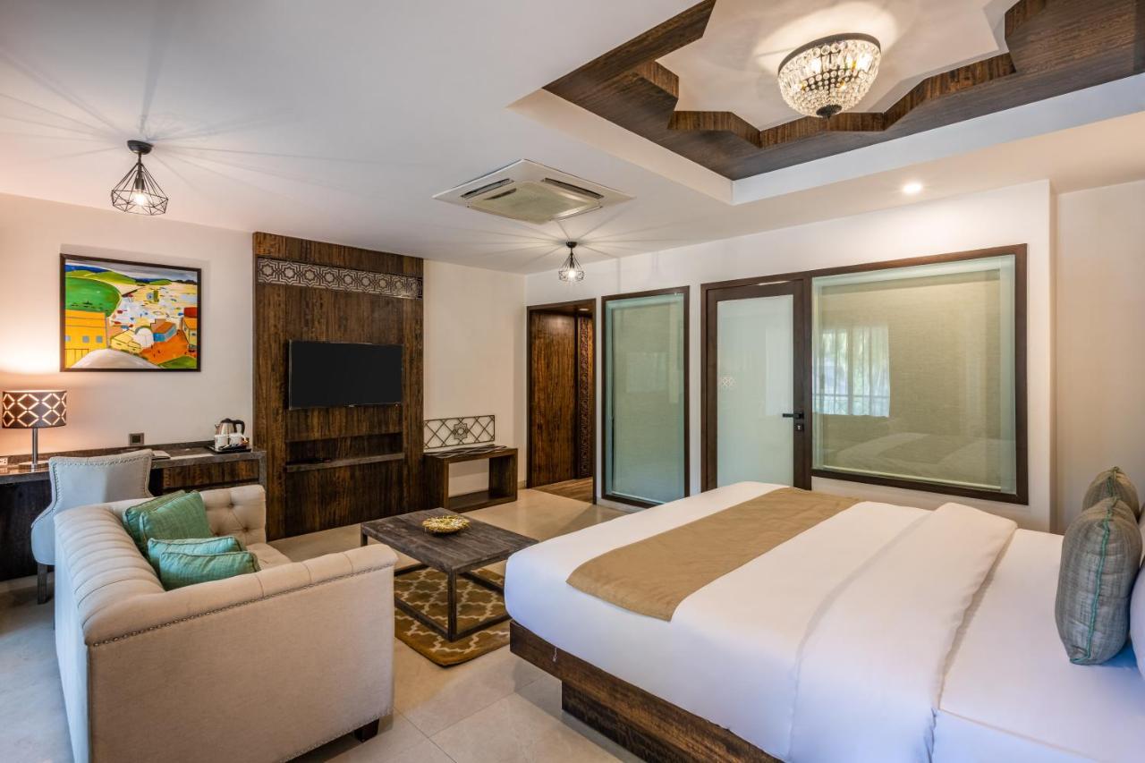 Silver Waves Resort & Spa - Daman Exterior foto