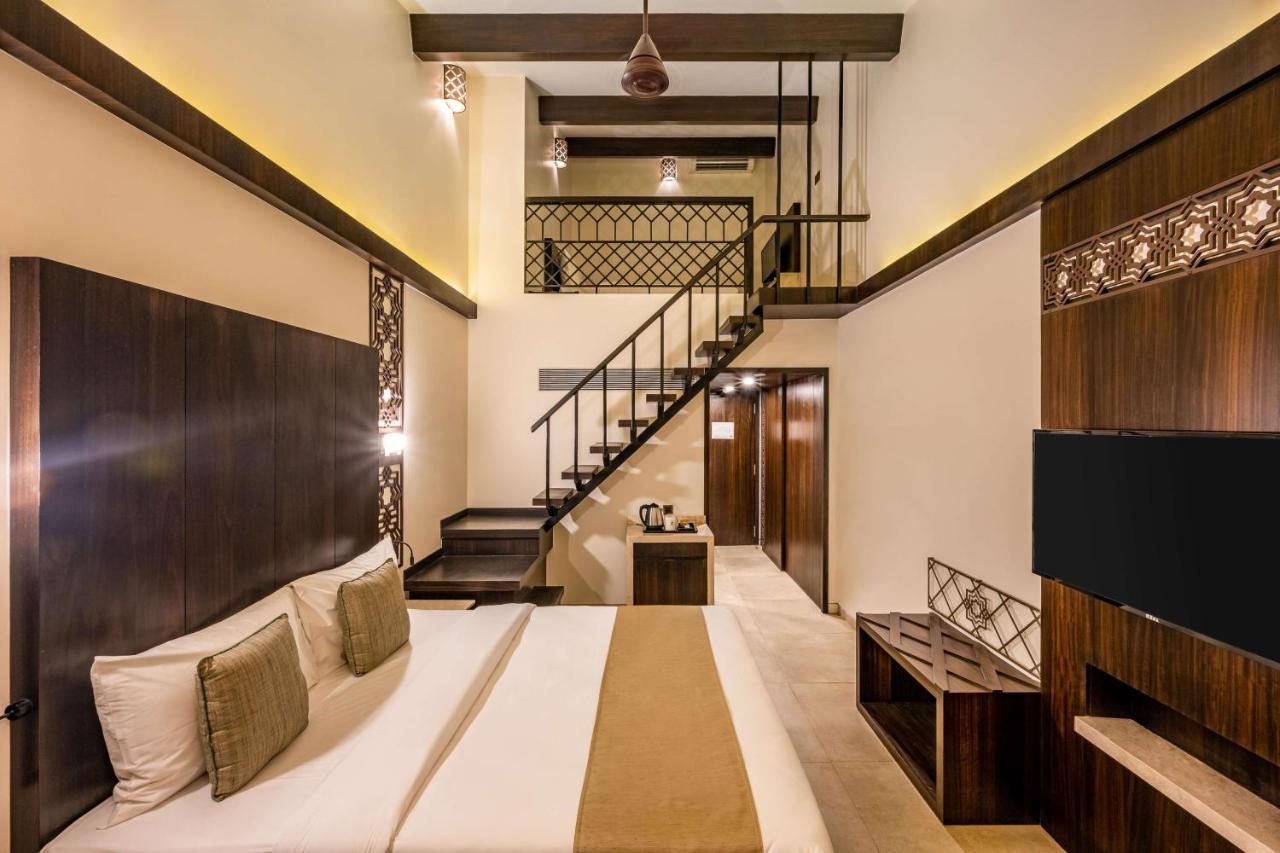 Silver Waves Resort & Spa - Daman Exterior foto